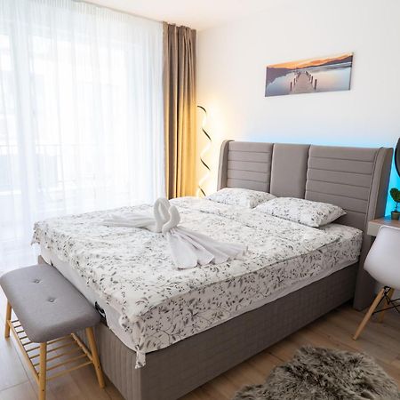 New Modern & Cozy Apartment With Free Parking Varna Eksteriør bilde